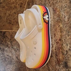 Crocs Disney retro rainbow women’s‎ 7 Disney Platform Crocs Disney Parks Retro